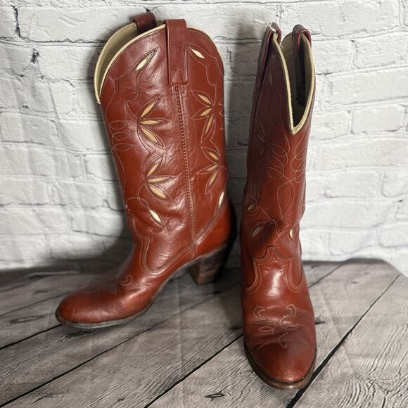 Dingo Brown Leather Ankle Boots - Picture 5 of 15